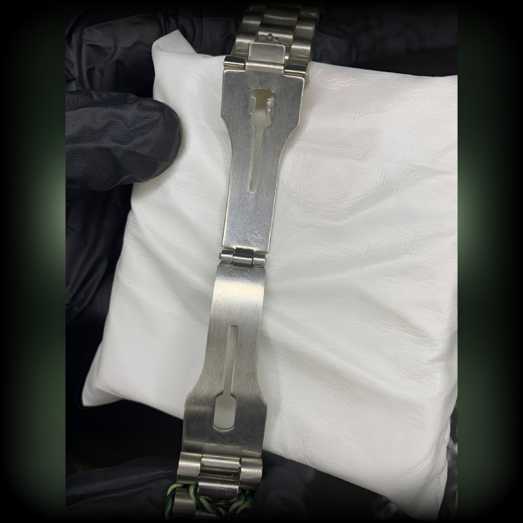 Oyster-Style Land Dweller Watch - Luxury Green Snake Dial Men’s Timepiece